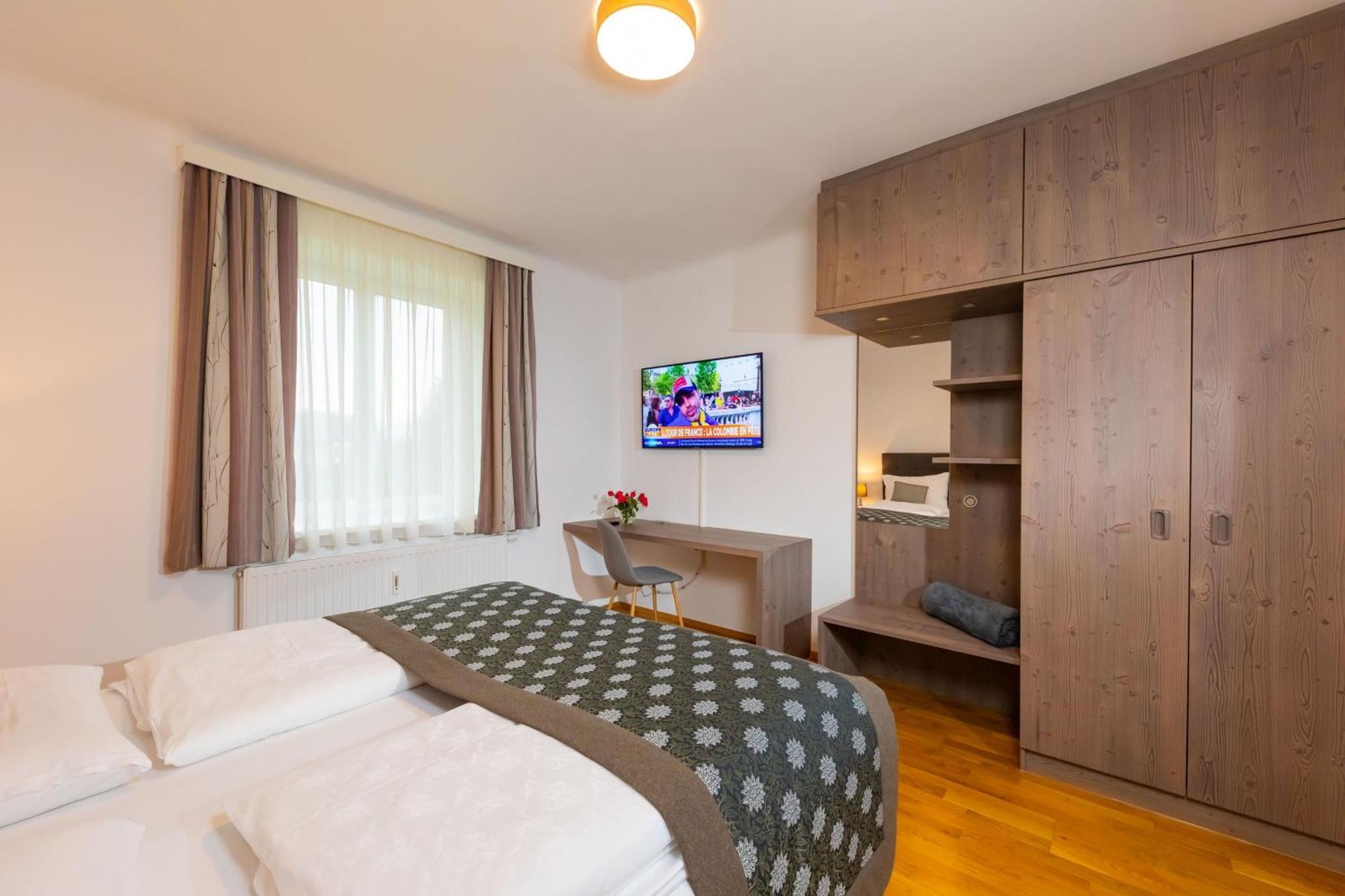 Apartmenthaus Pastner Am Teich Uebelbach Exterior photo